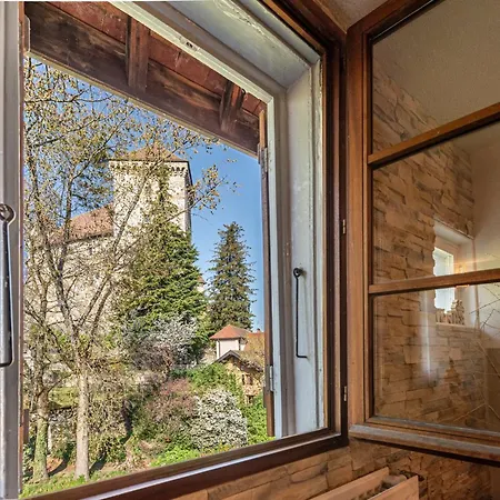 Et Castle Apartment Annecy